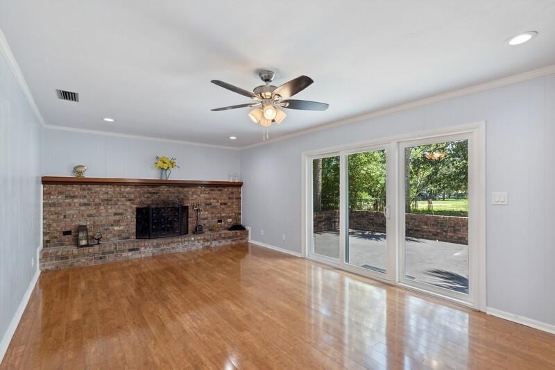 LAKE LORRAINE ESTATES - Residential