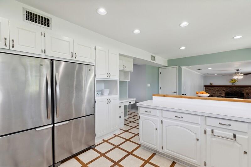 LAKE LORRAINE ESTATES - Residential