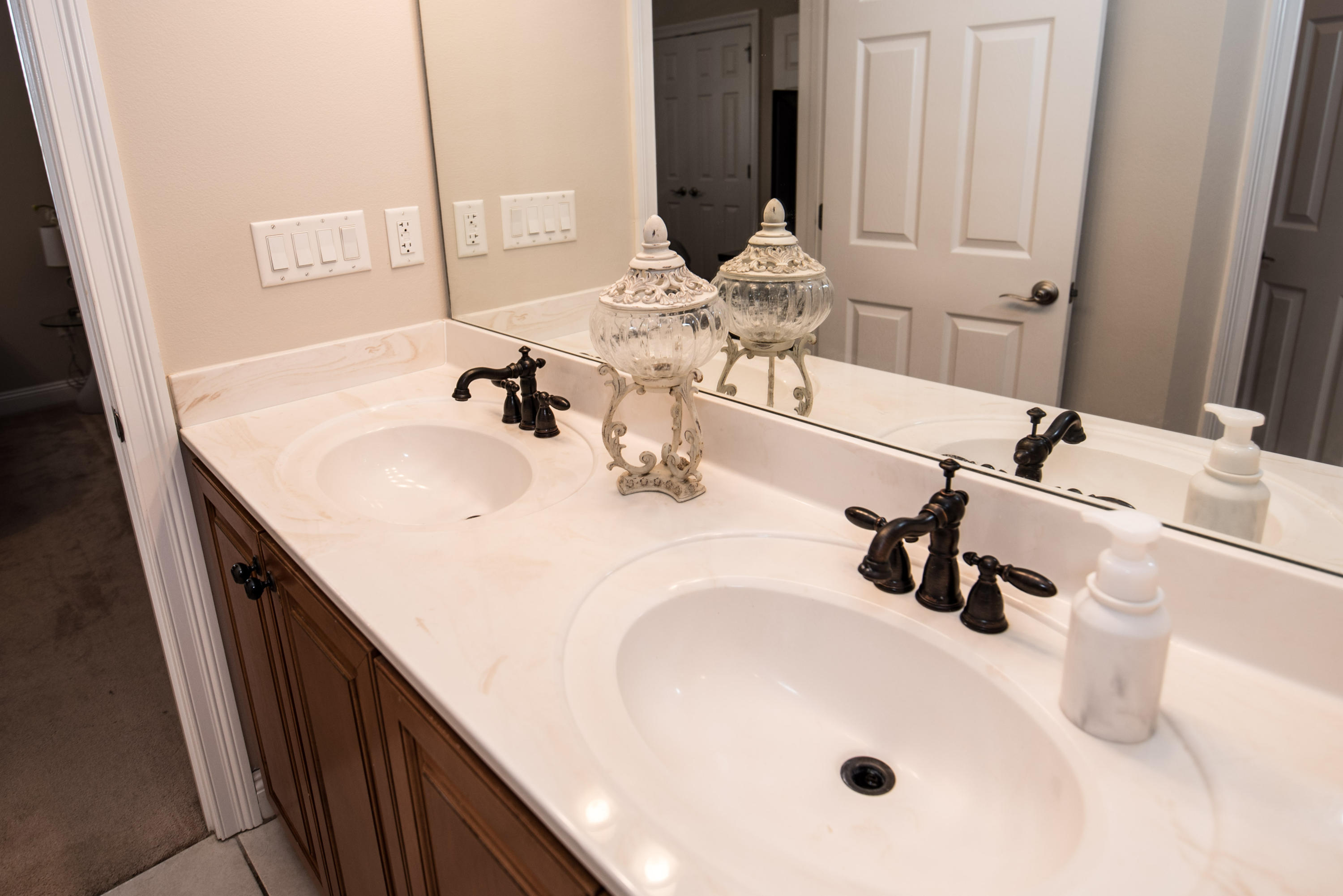 Walton Oaks - Residential