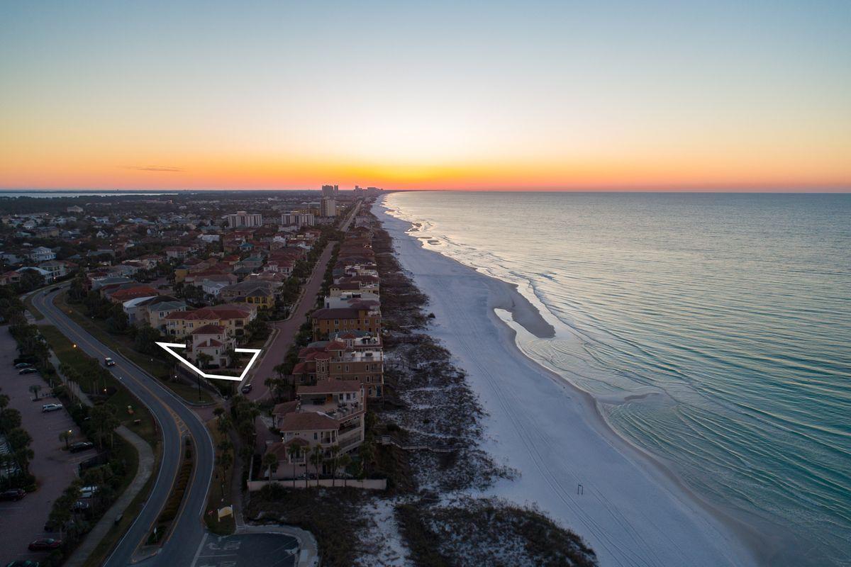 DESTINY BY THE SEA - Residential