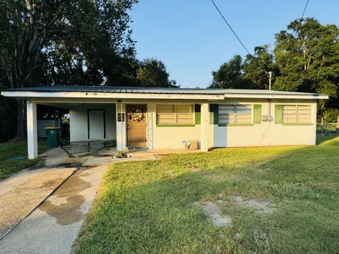 A home in Crestview