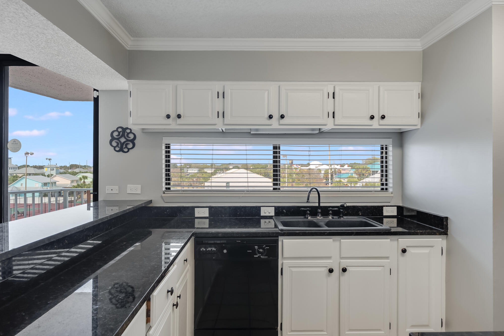 MAINSAIL CONDO PH 3 - Residential