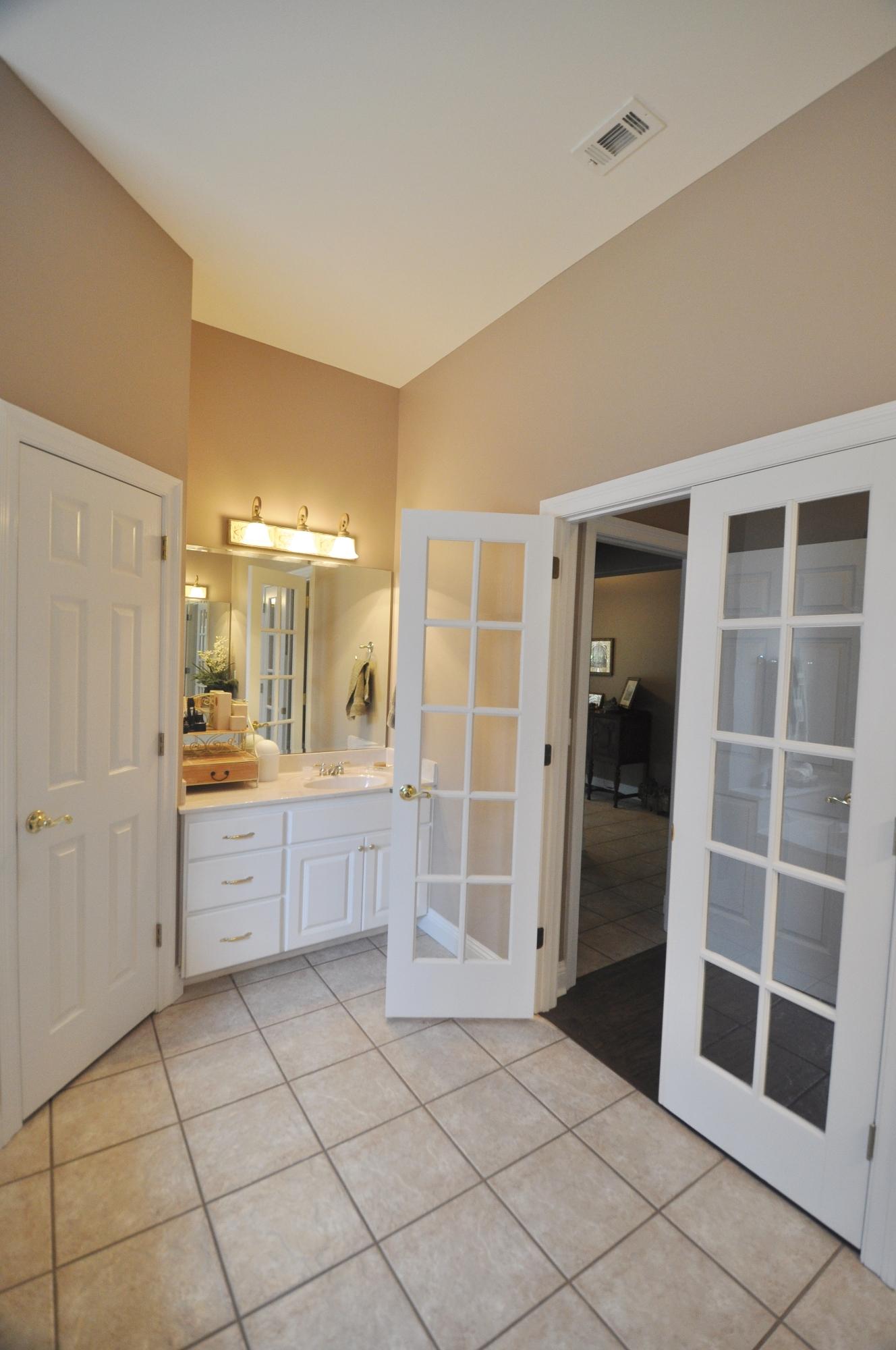 Kennedy Lakes - Residential