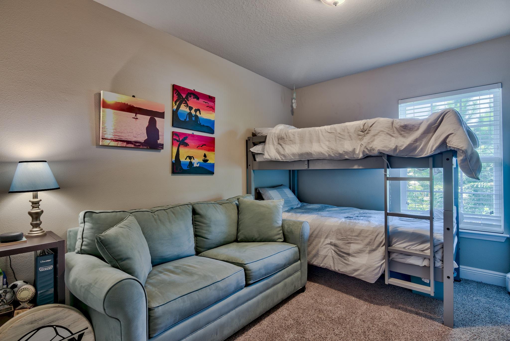 WATER OAKS T/H - Residential