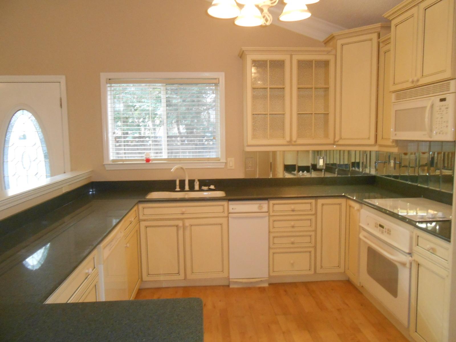 PARKWOOD PLACE AT BLUEWATER BAY - Residential