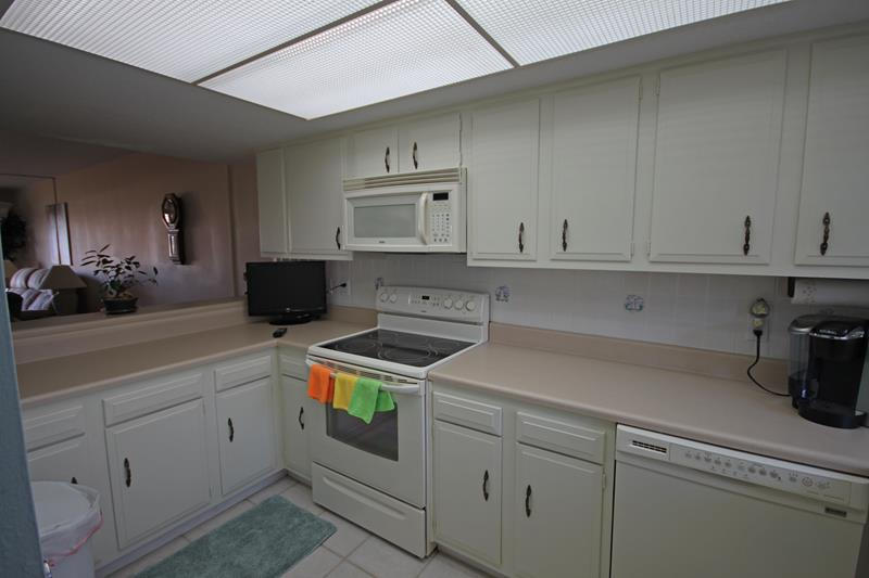 El Matador Condo - Residential