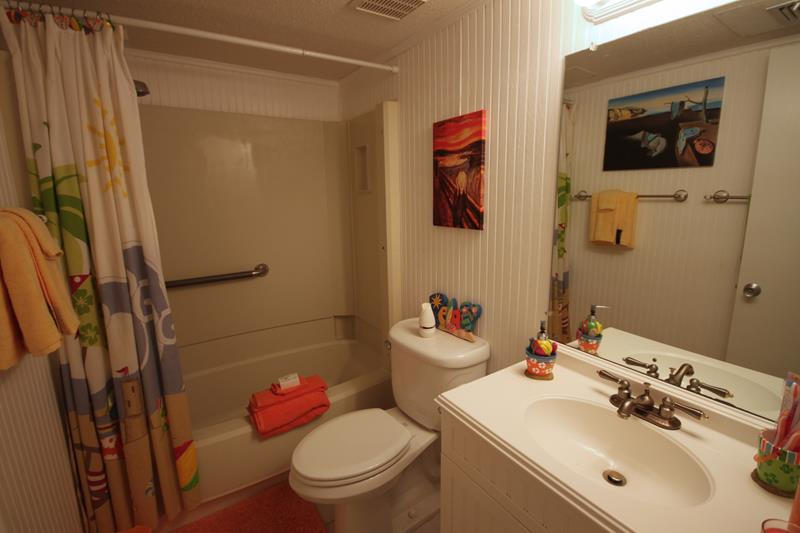 El Matador Condo - Residential