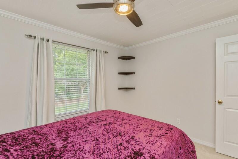 NORTHVIEW ESTATES 3RD ADDN - Residential