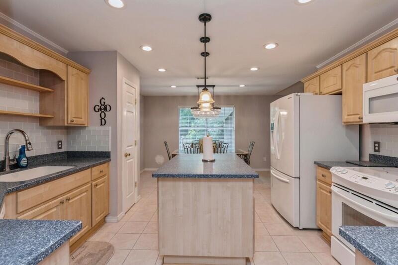 NORTHVIEW ESTATES 3RD ADDN - Residential