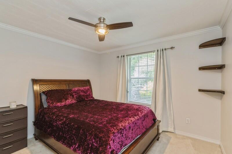 NORTHVIEW ESTATES 3RD ADDN - Residential