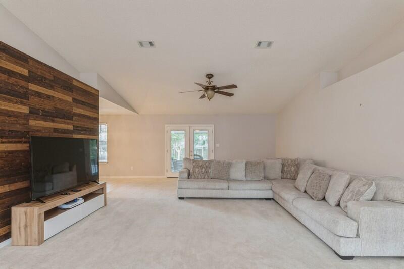 NORTHVIEW ESTATES 3RD ADDN - Residential