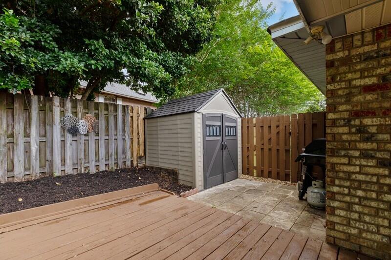 NORTHVIEW ESTATES 3RD ADDN - Residential