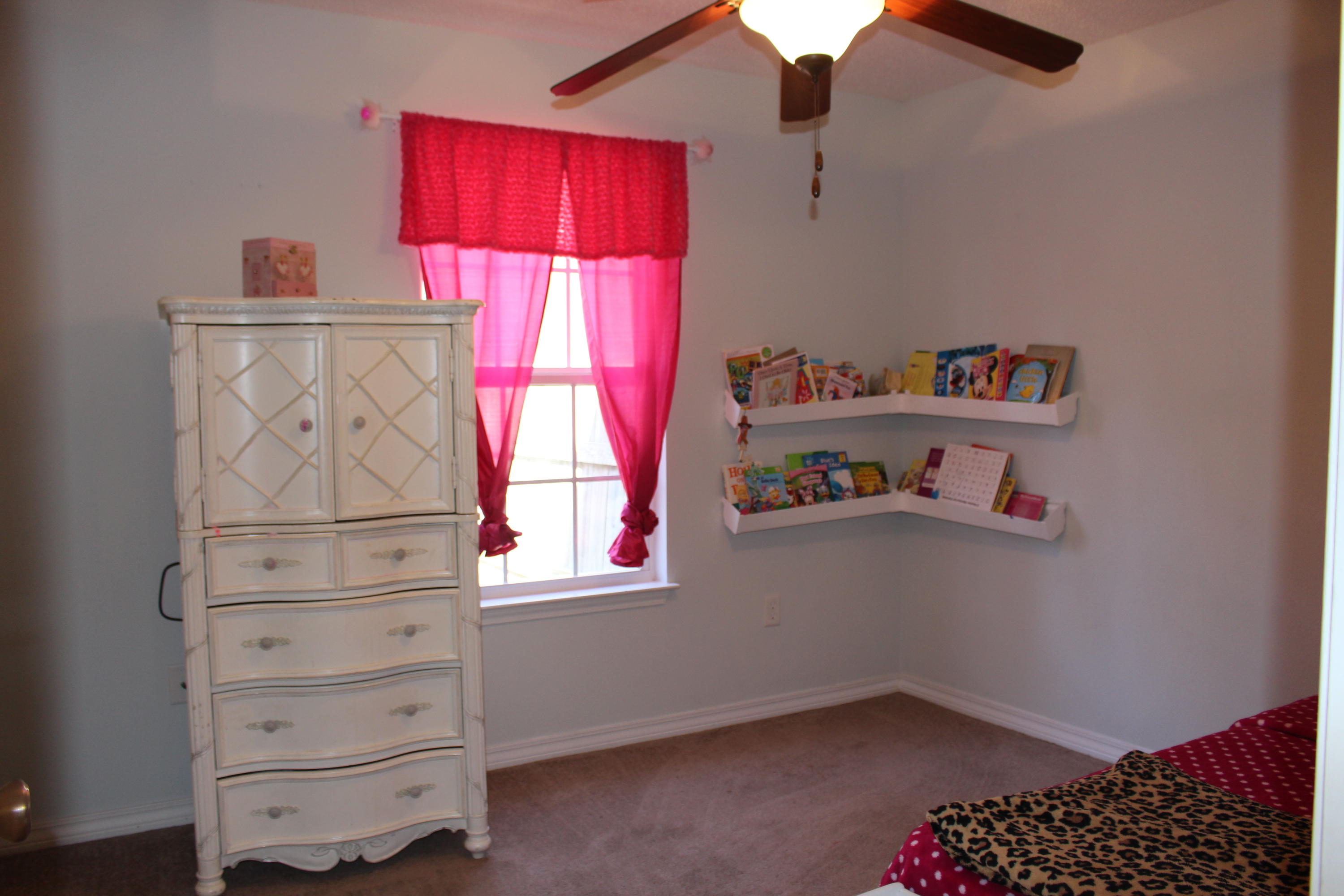 OAKDALE M/F - Residential