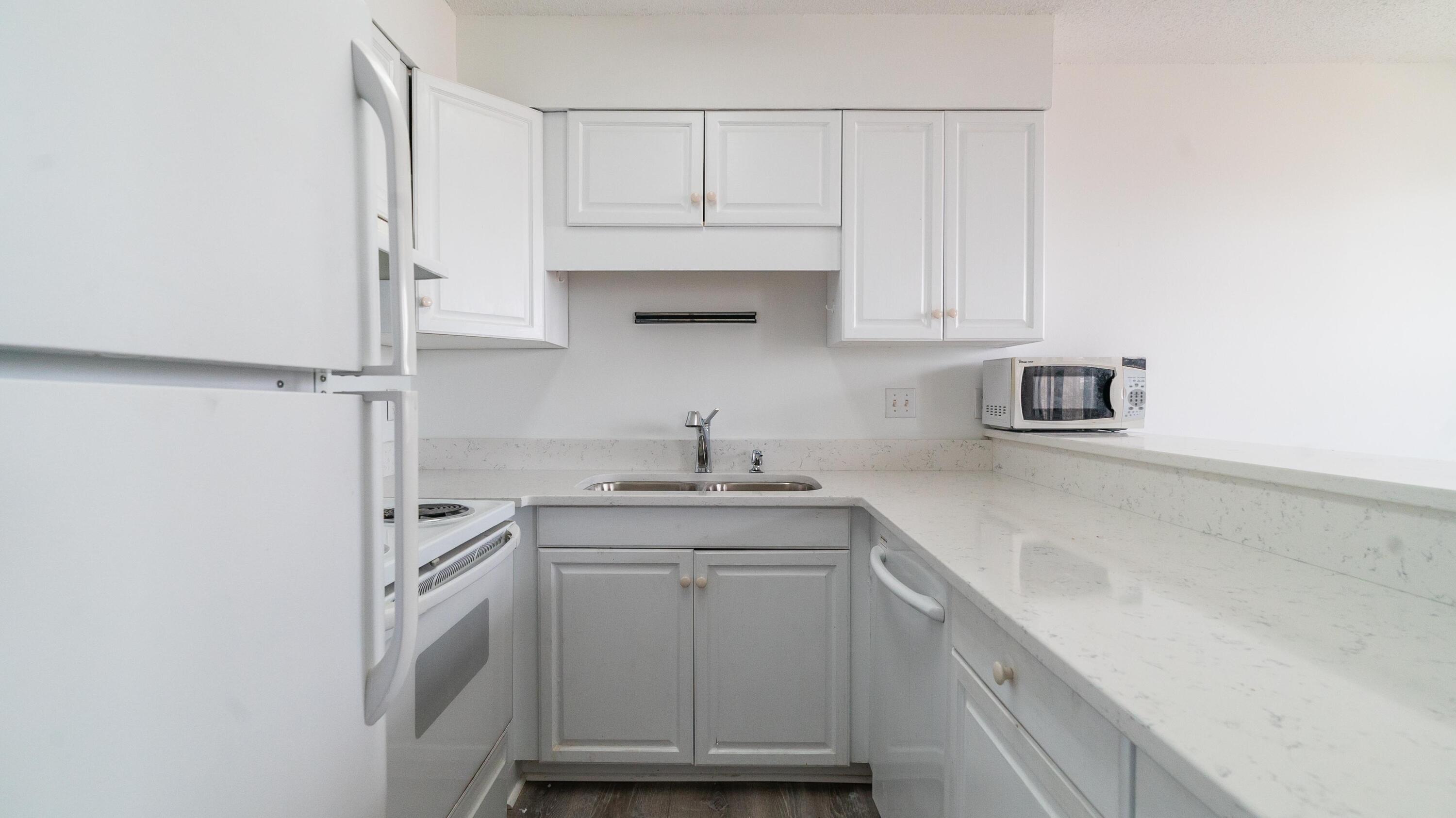 NAUTICAL WAY - Residential