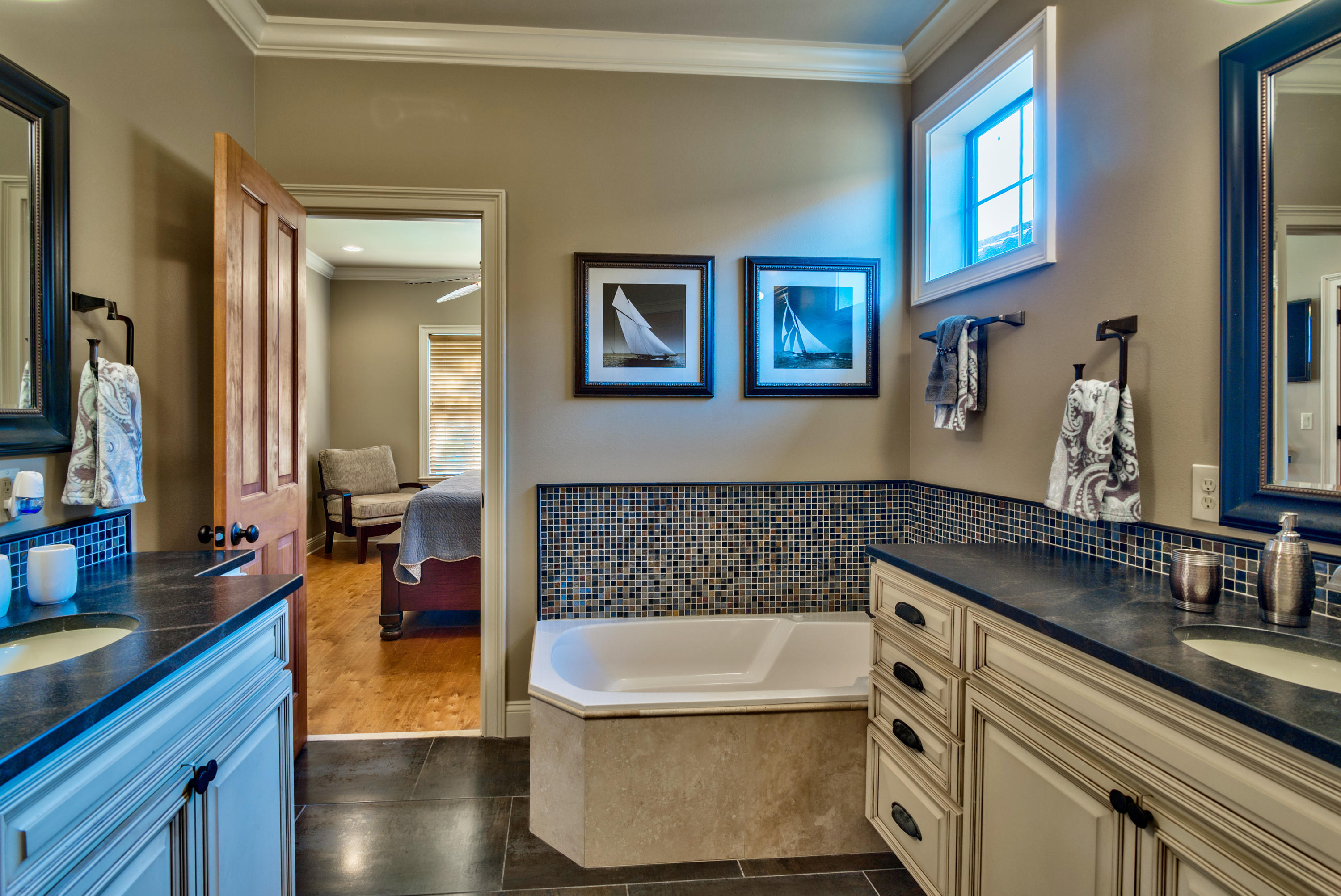 VILLA LAGO - Residential