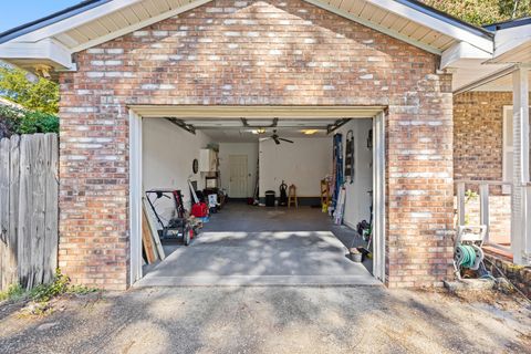 A home in Niceville