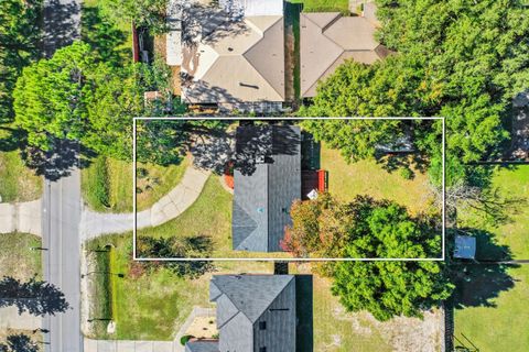 A home in Niceville