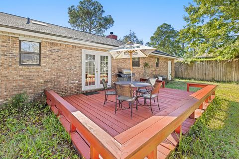 A home in Niceville