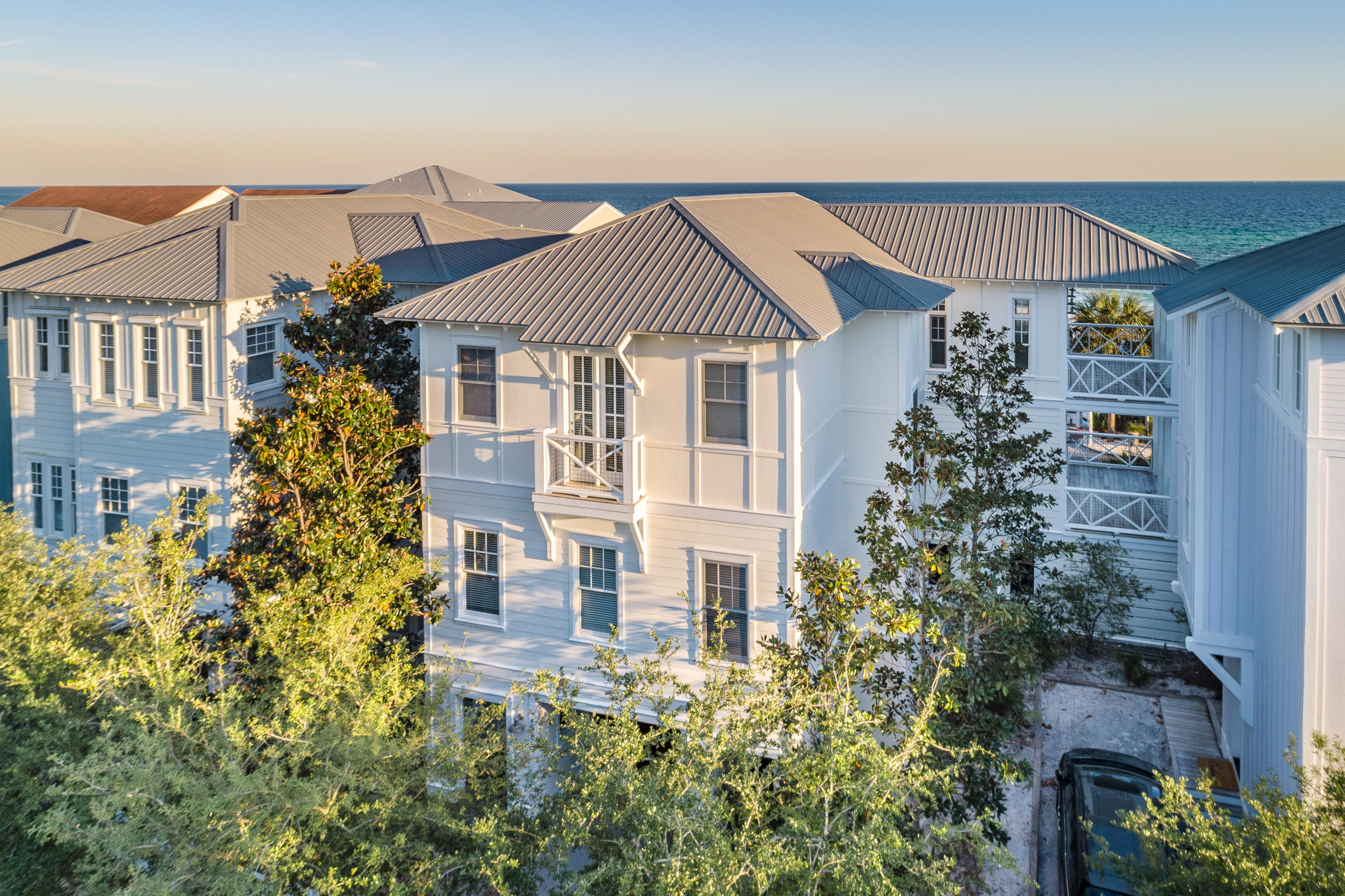 SUMMER'S EDGE - Residential