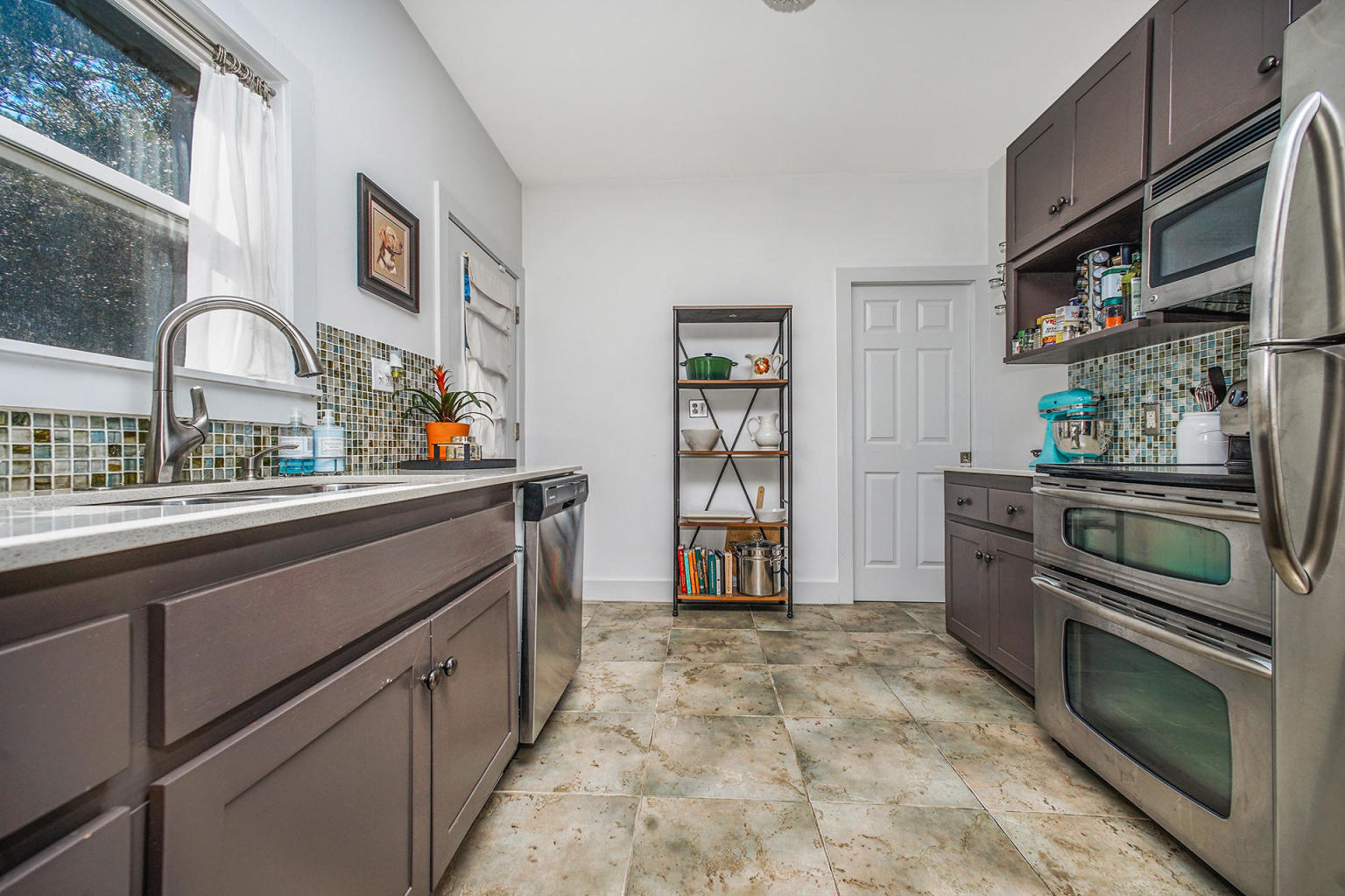 BAYOU CREEK ESTATES - Residential Lease