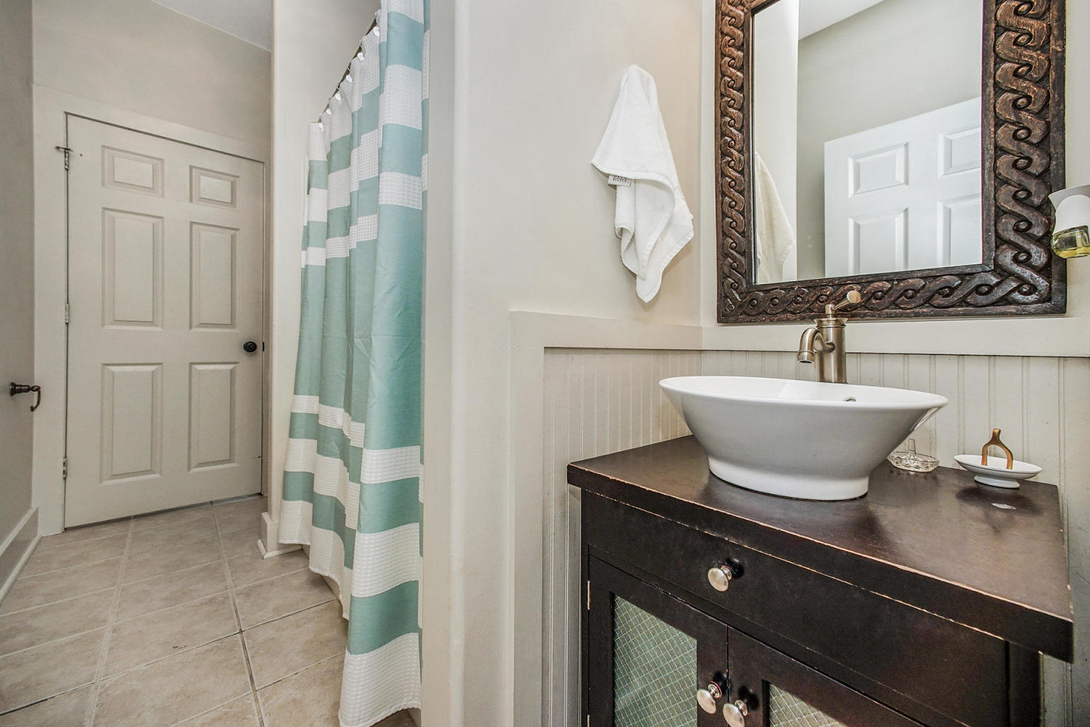 BAYOU CREEK ESTATES - Residential Lease