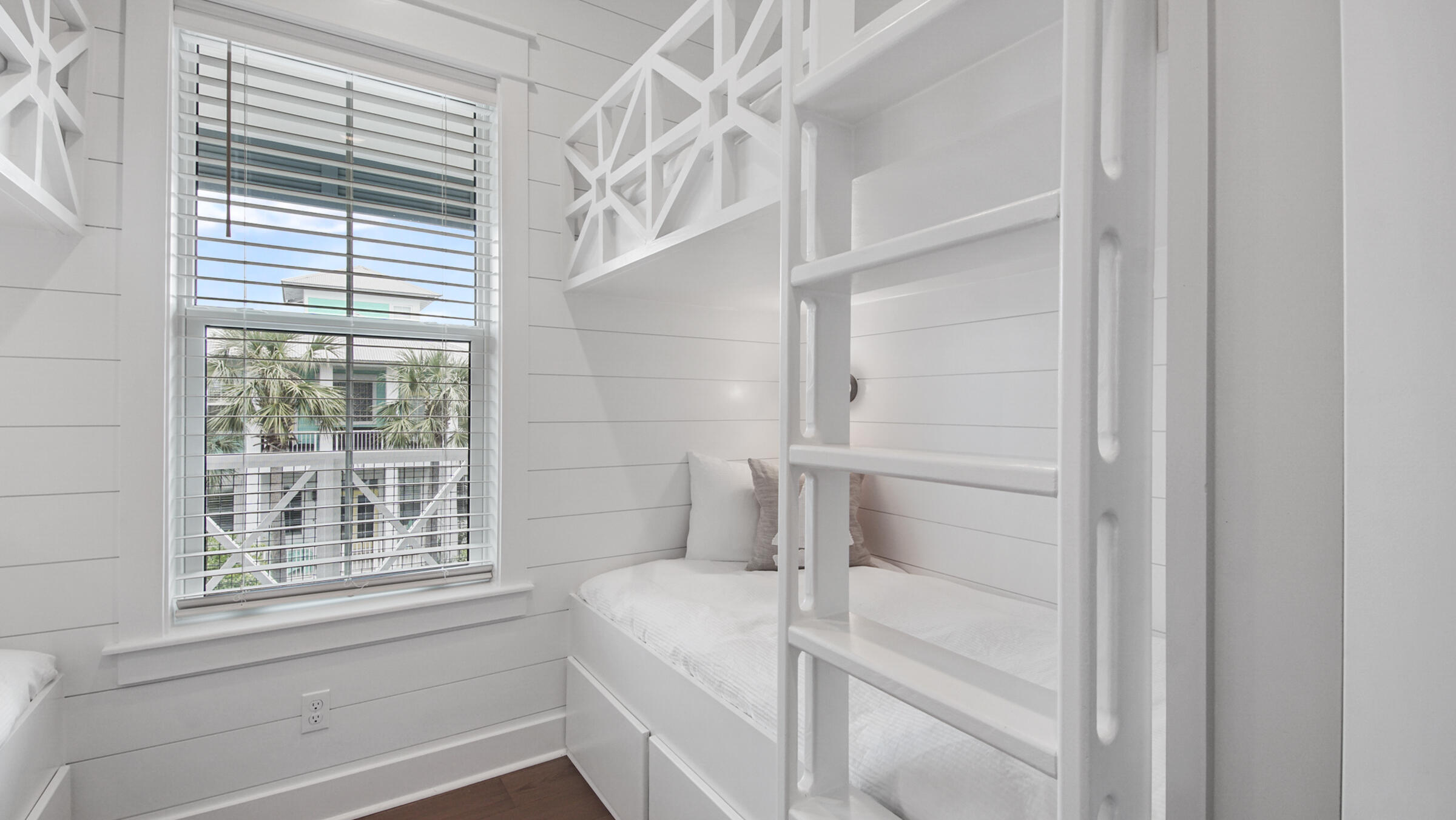 SEACREST BEACH PH 2 - Residential