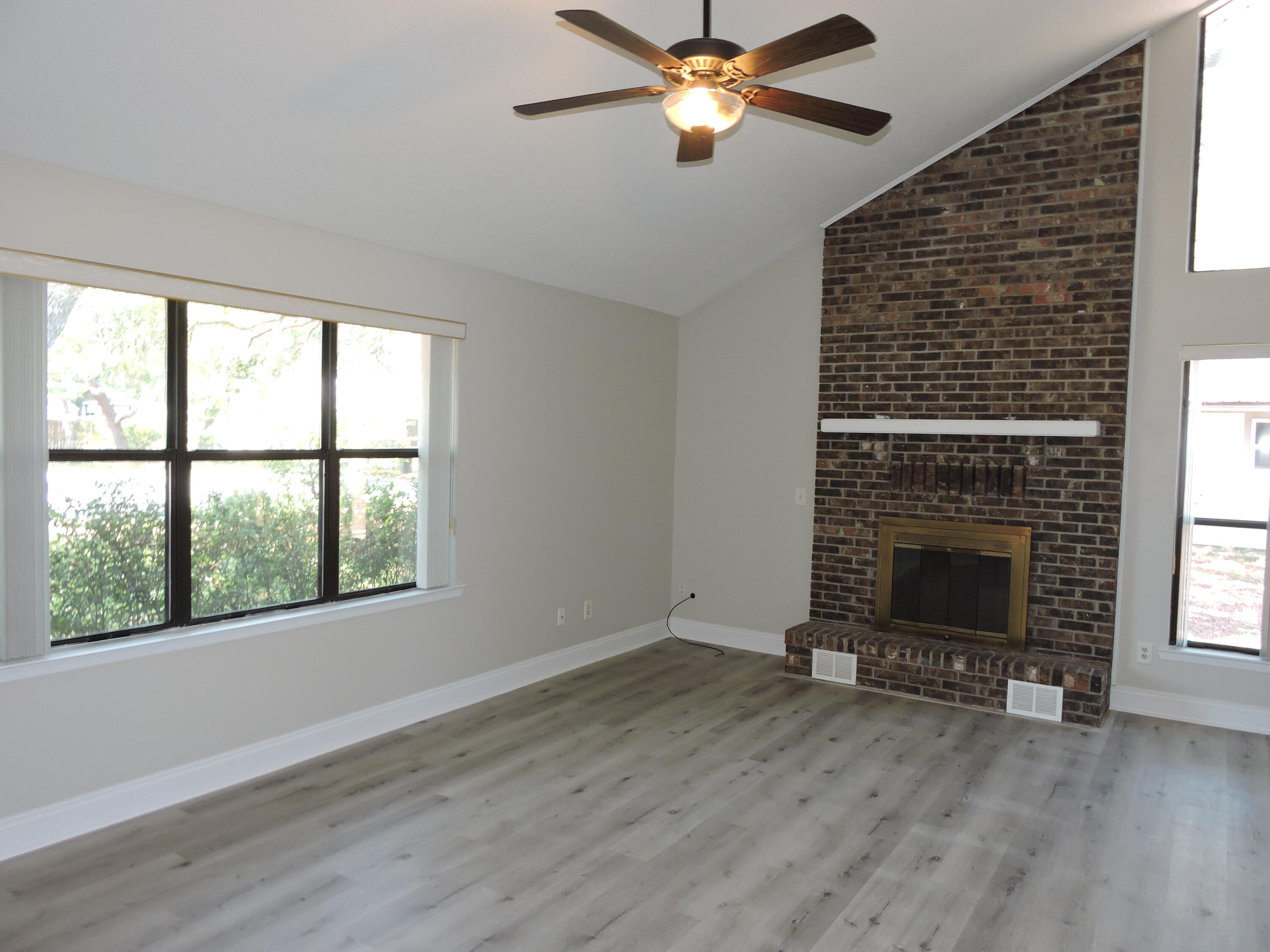 WOODLANDS PH 2 - Residential Lease