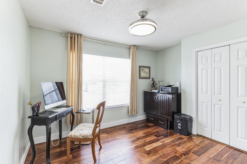 GULF BREEZE PARK - Residential