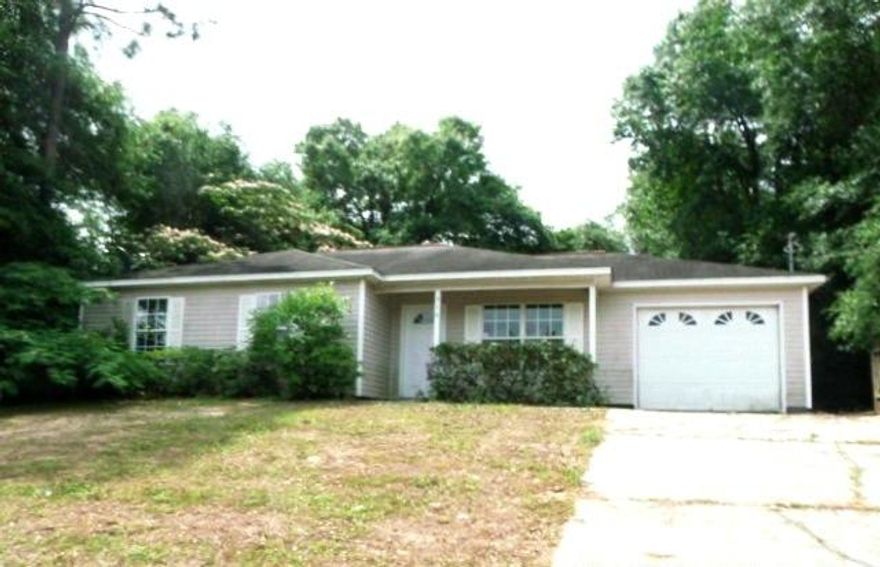 Close to restaurants and shopping. This 3 bedroom, 2 full bath home needs some cosmetic TLC and would make a great family home. Large kitchen with breakfast bar, dining area and living room with laminate wood flooring. Great back yard with enough room for the play set or above ground pool. Fenced for the pets.