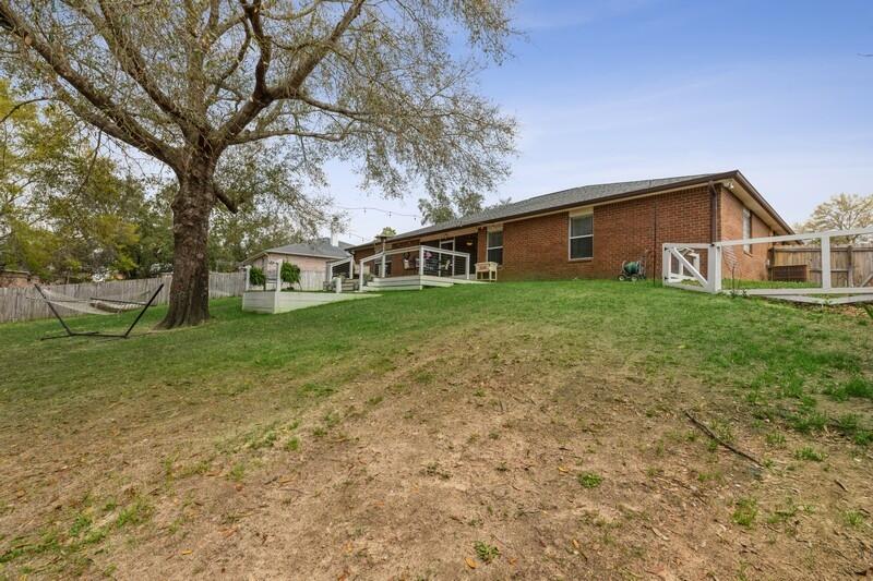 NORTHVIEW ESTATES 7TH ADDN - Residential