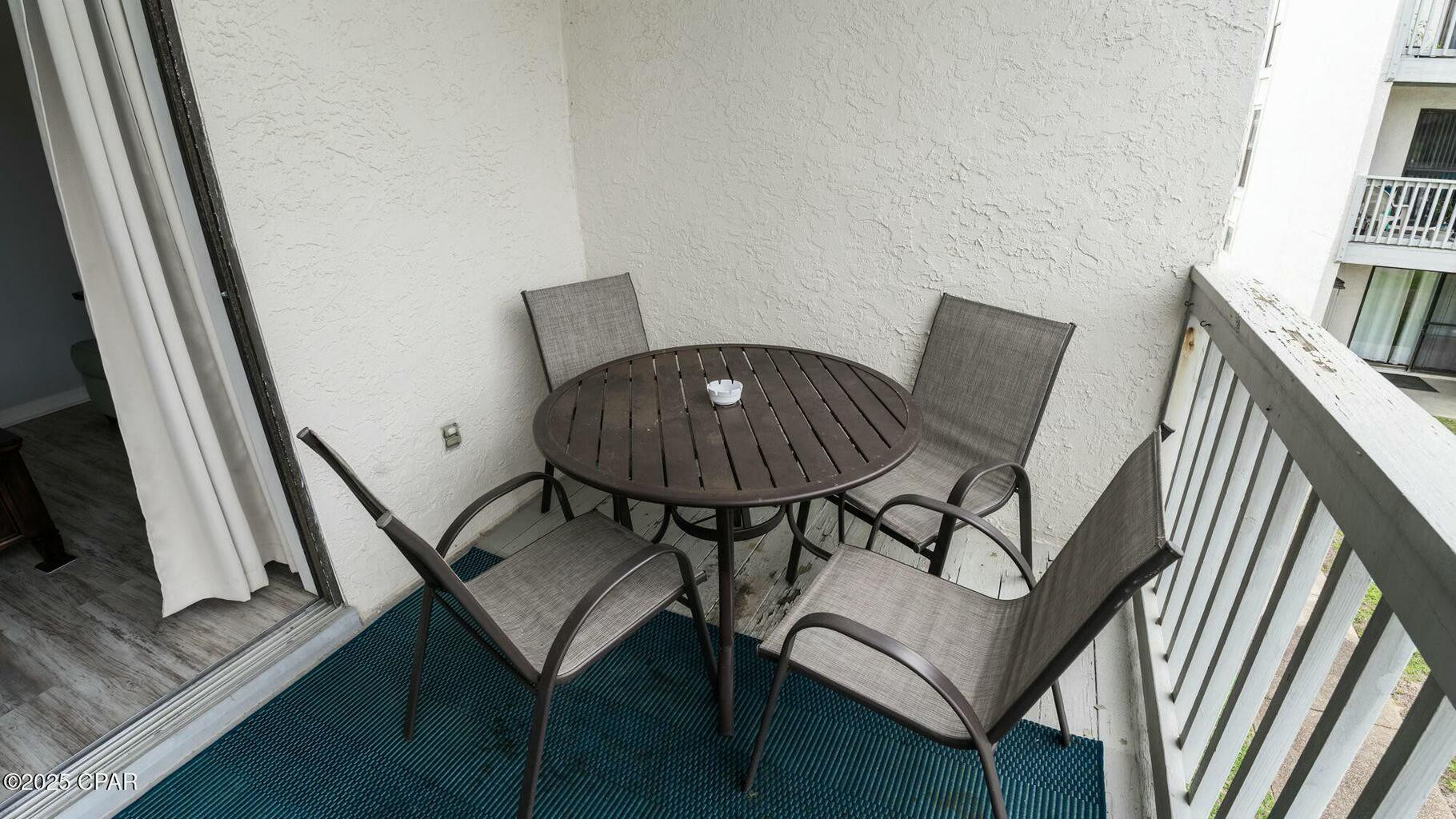 ENDLESS SUMMER II - Residential