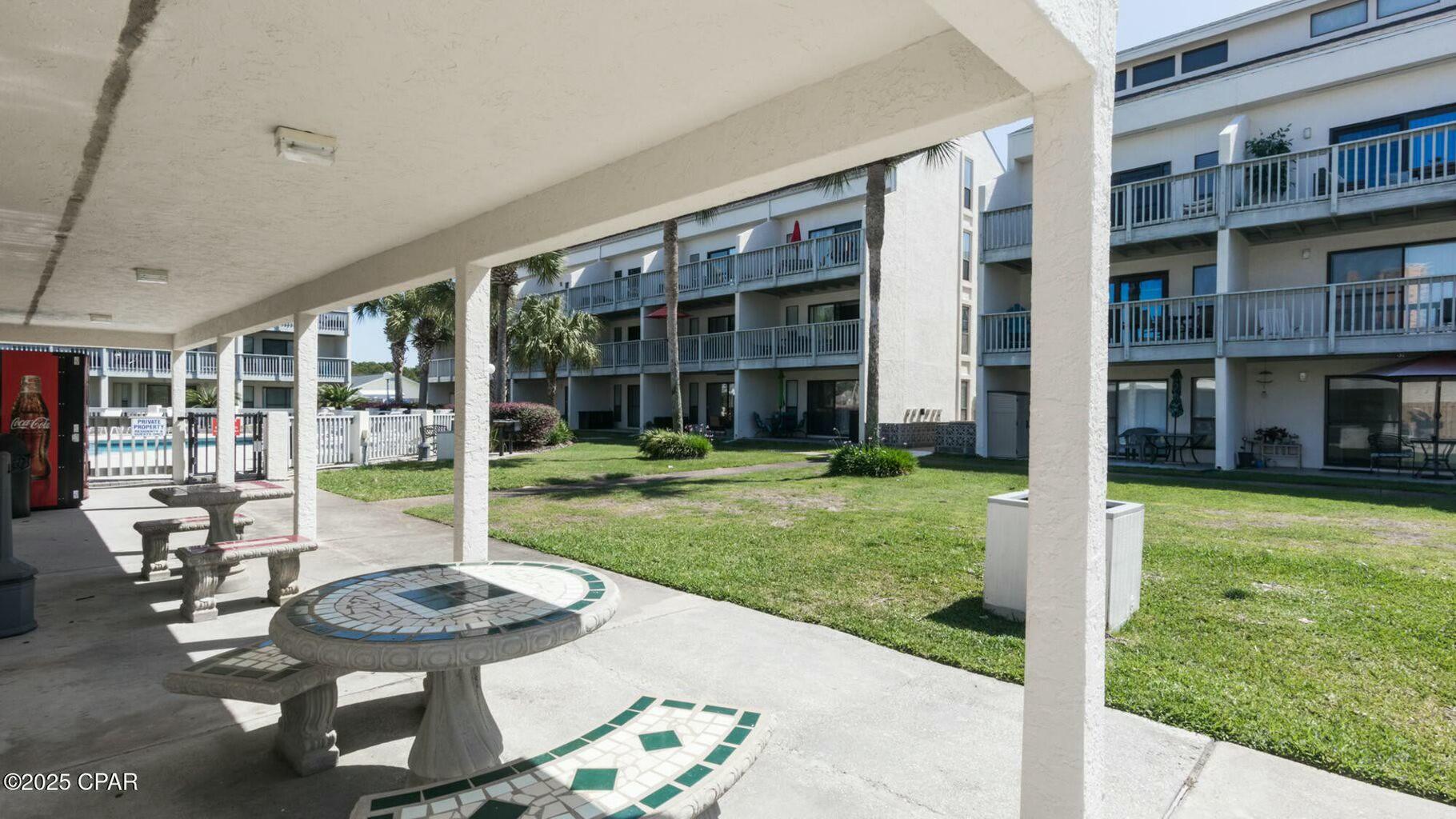 ENDLESS SUMMER II - Residential