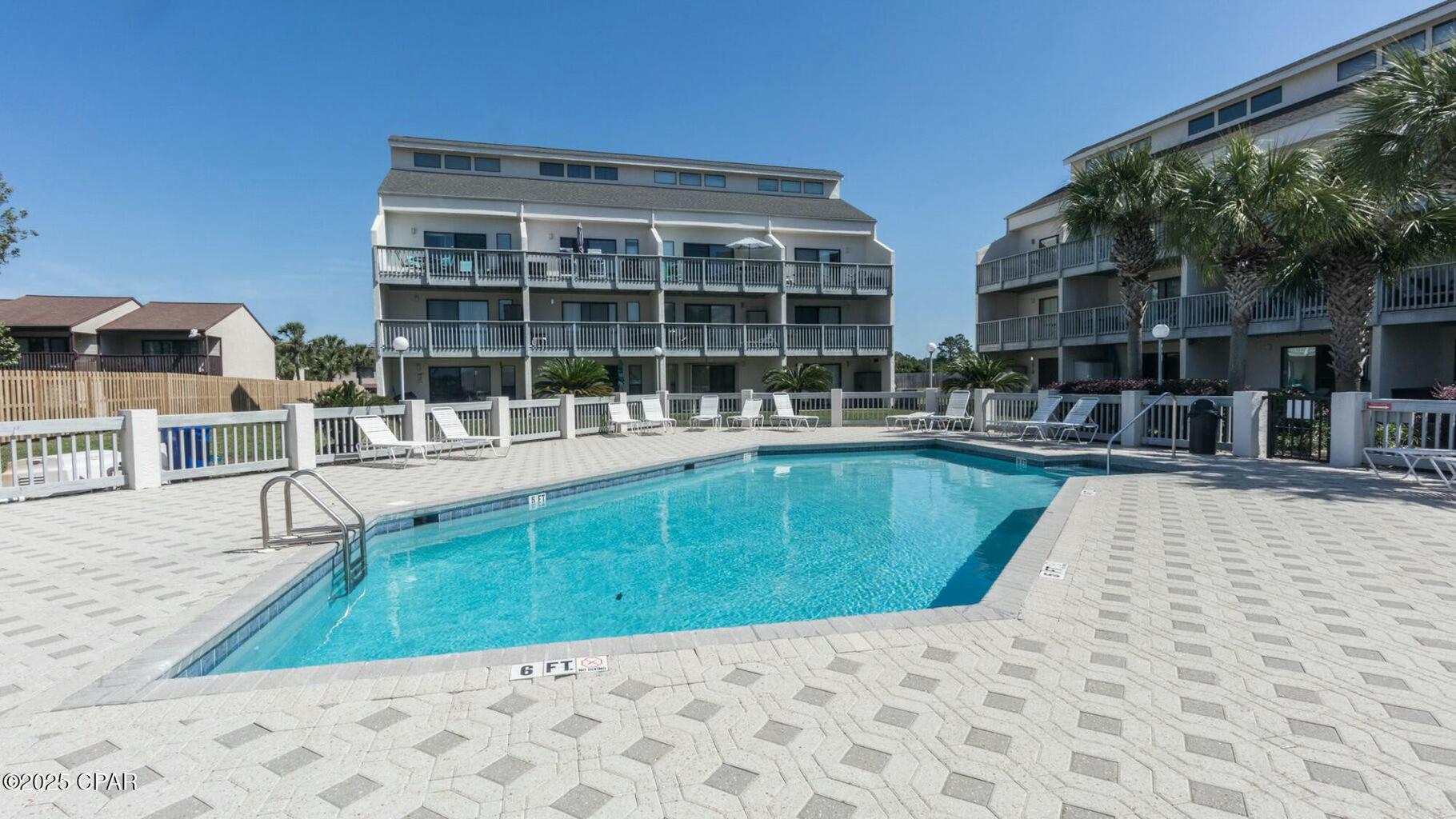 ENDLESS SUMMER II - Residential
