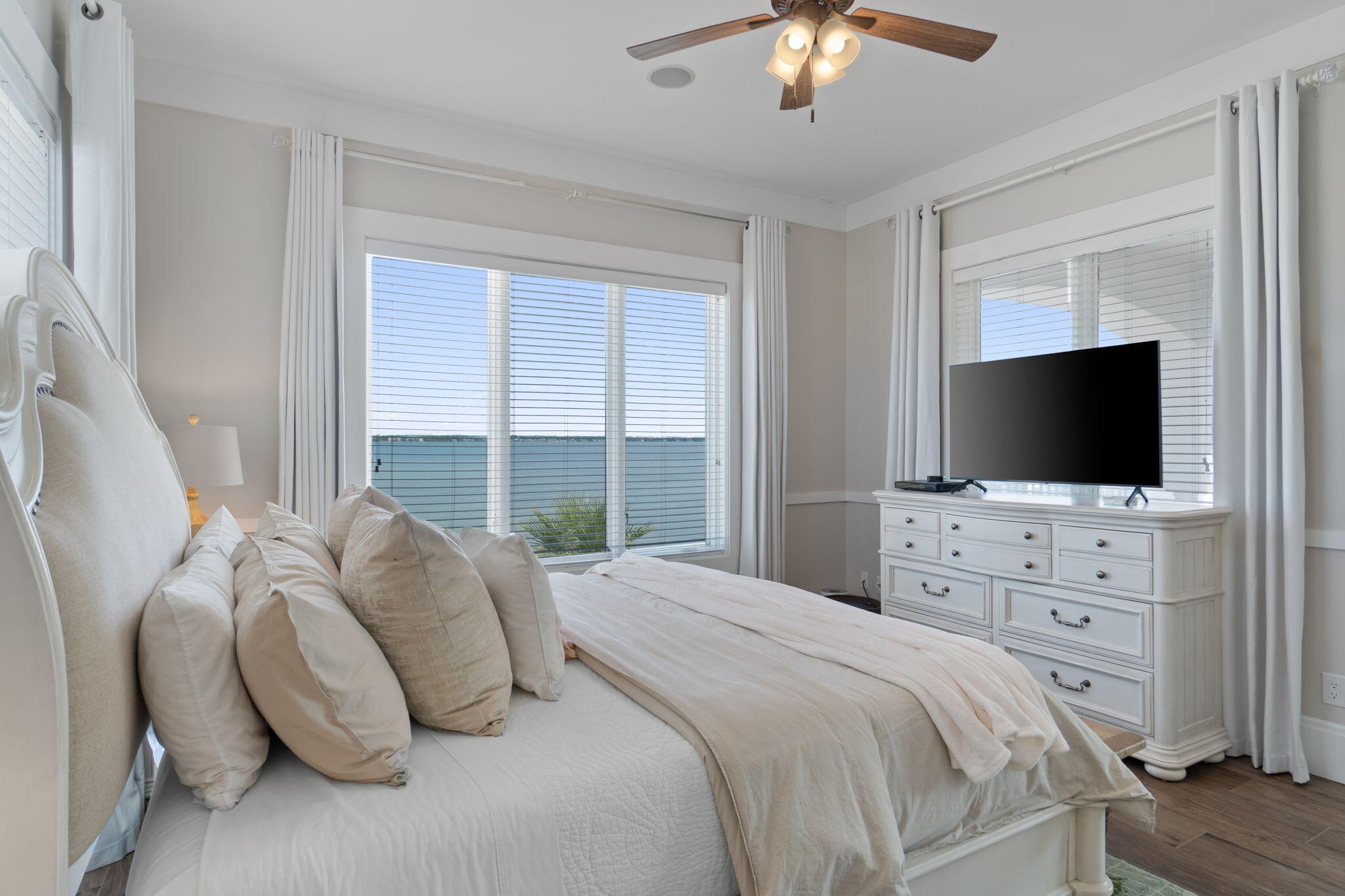 SAILMAKER COVE - Residential