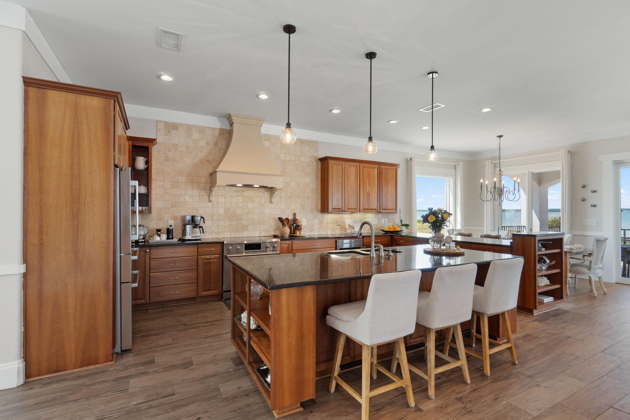 SAILMAKER COVE - Residential