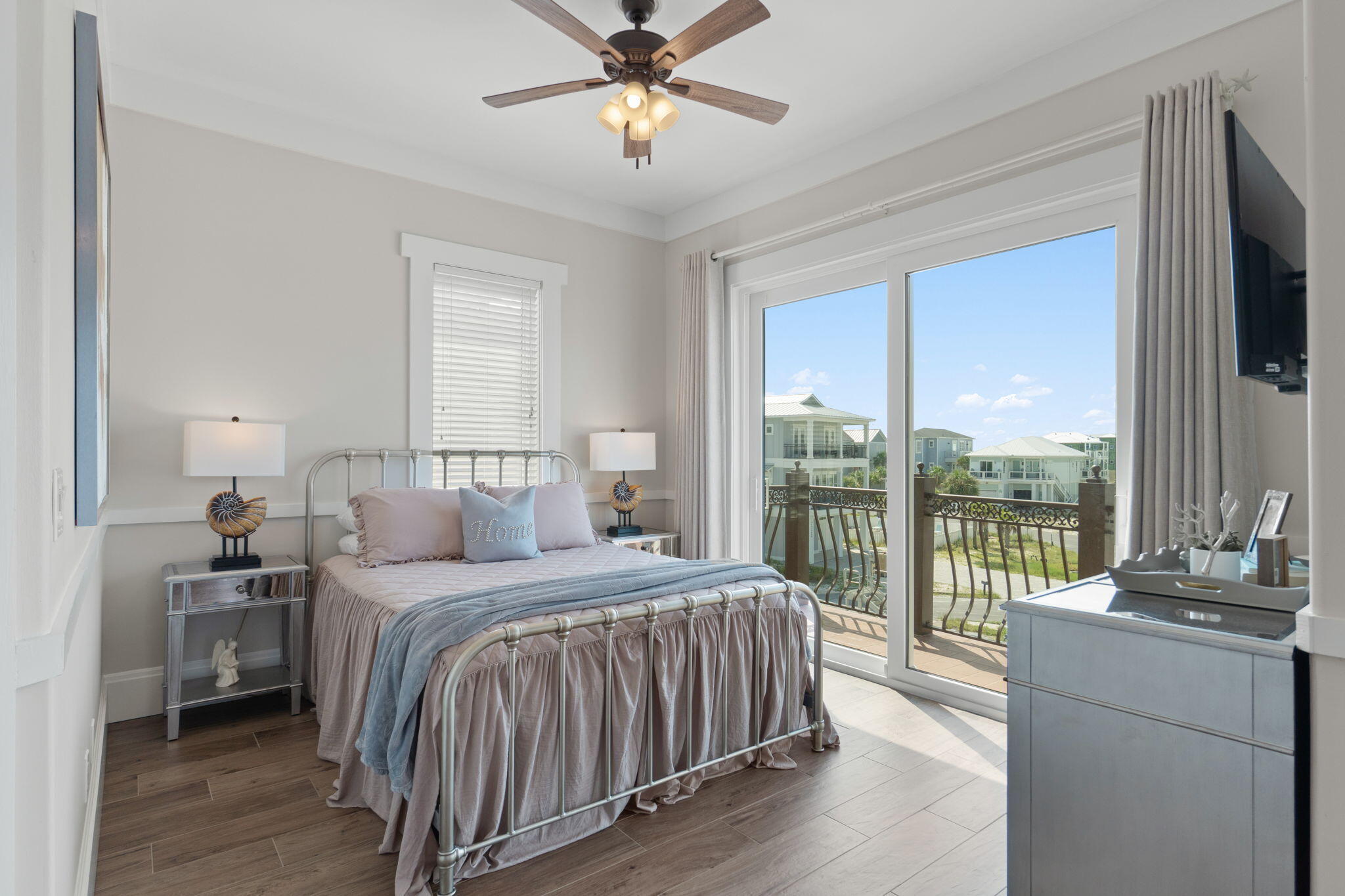 SAILMAKER COVE - Residential