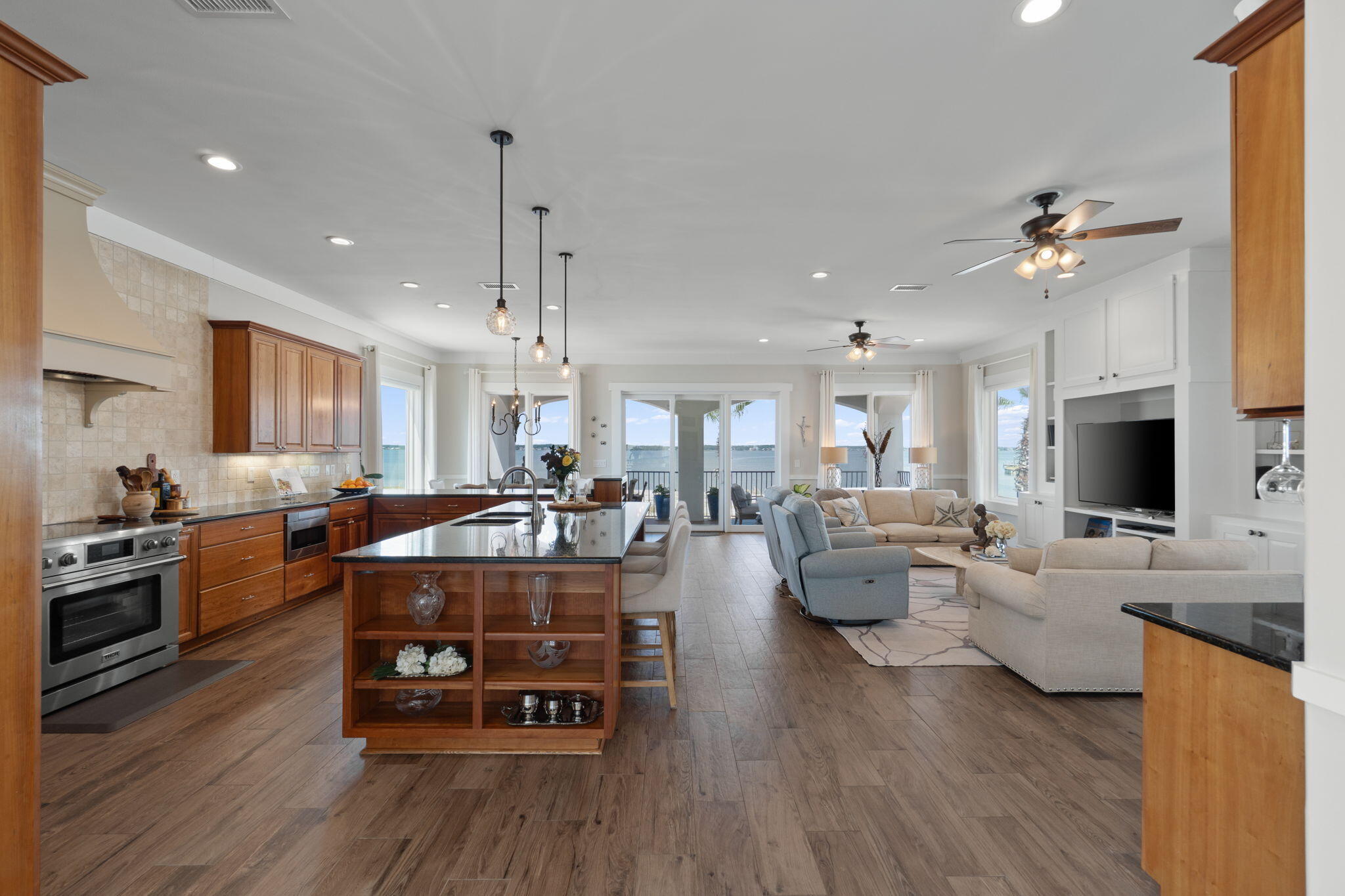 SAILMAKER COVE - Residential