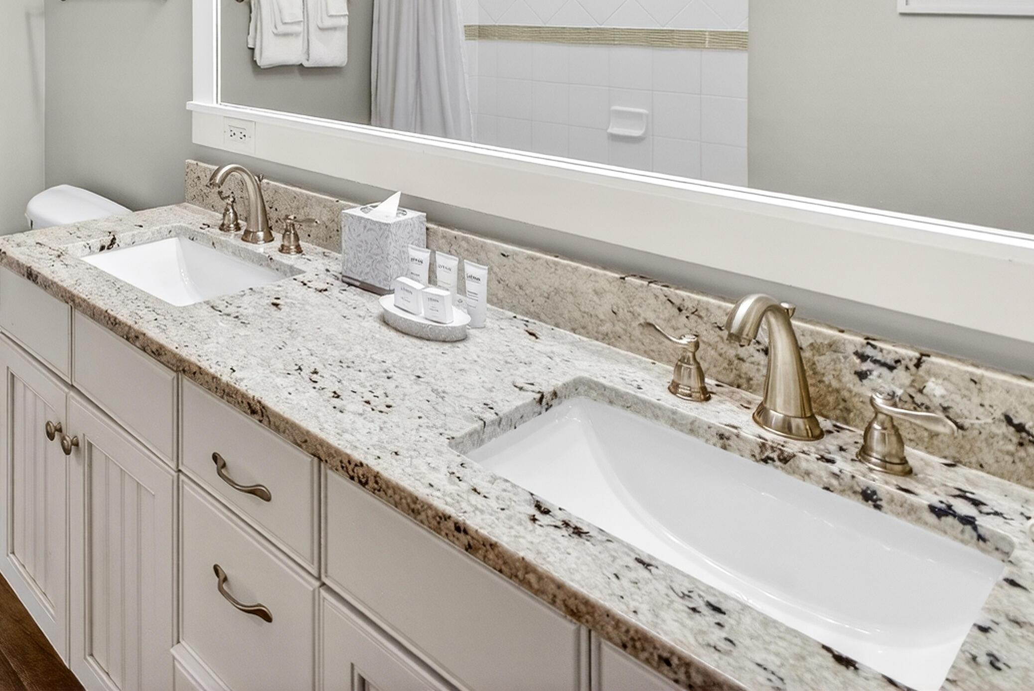 PILOT HOUSE - Residential