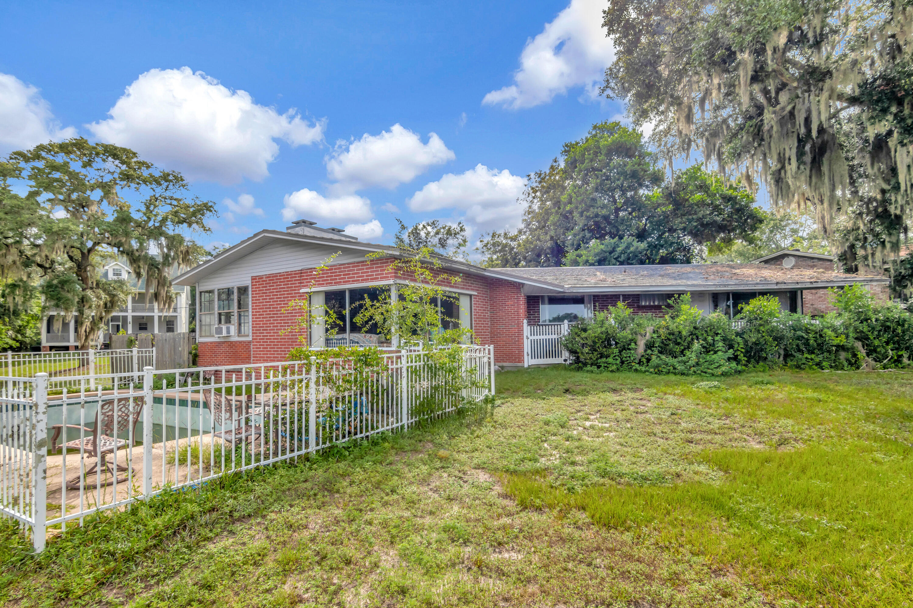 Fort Walton Beach & Mary Esther Water (242204.00) - Residential
