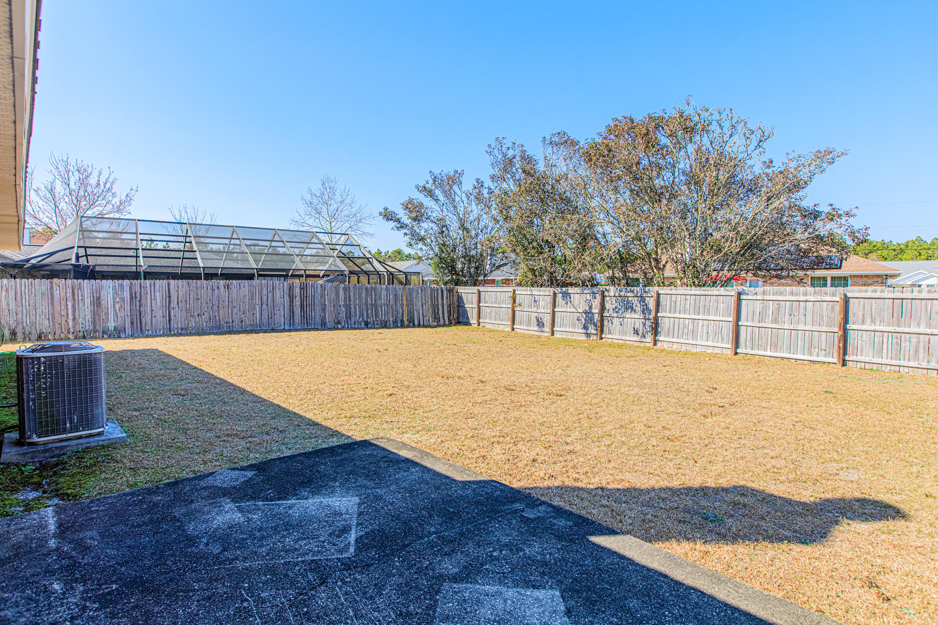 WOODRIDGE MANOR - Residential