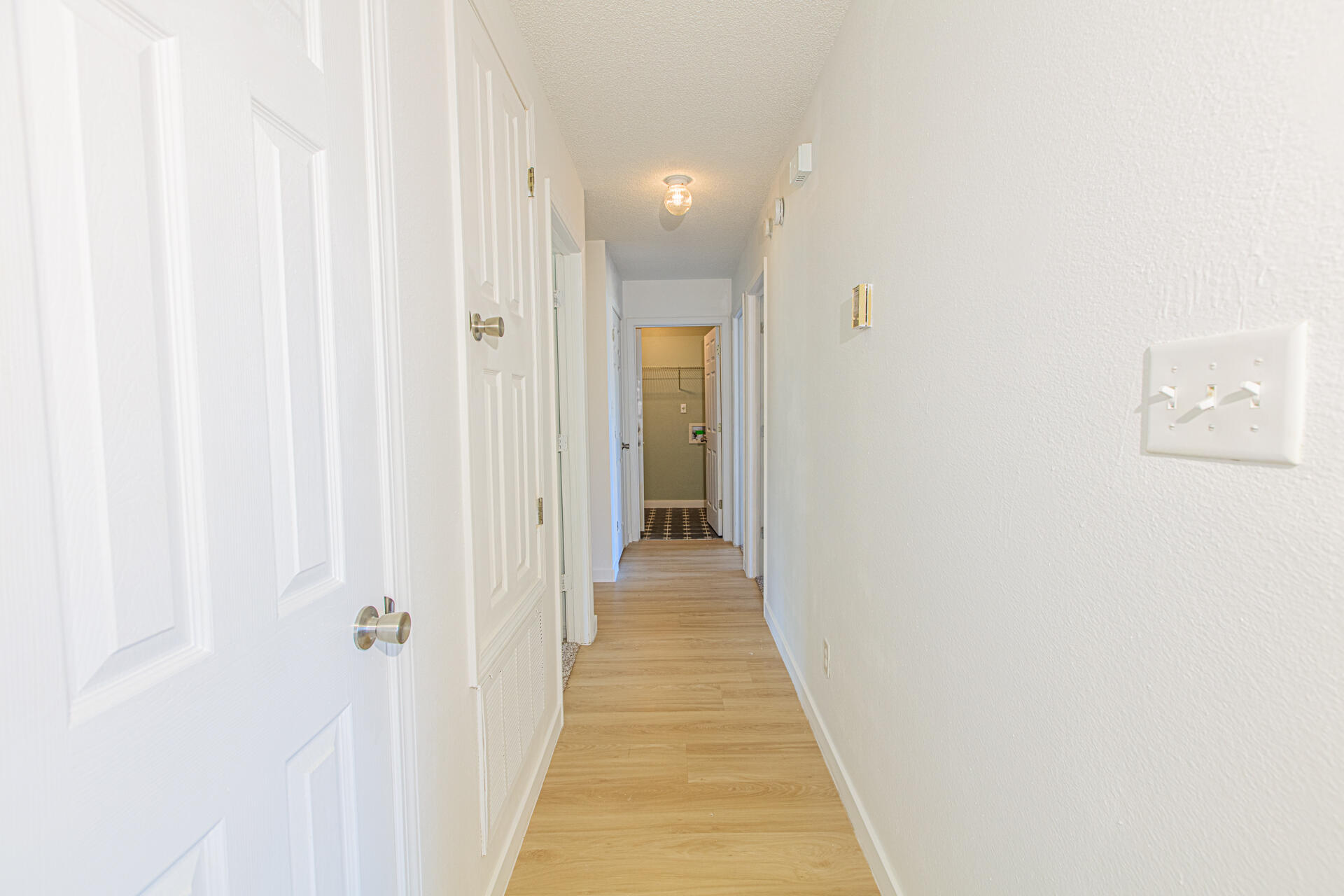 WOODRIDGE MANOR - Residential