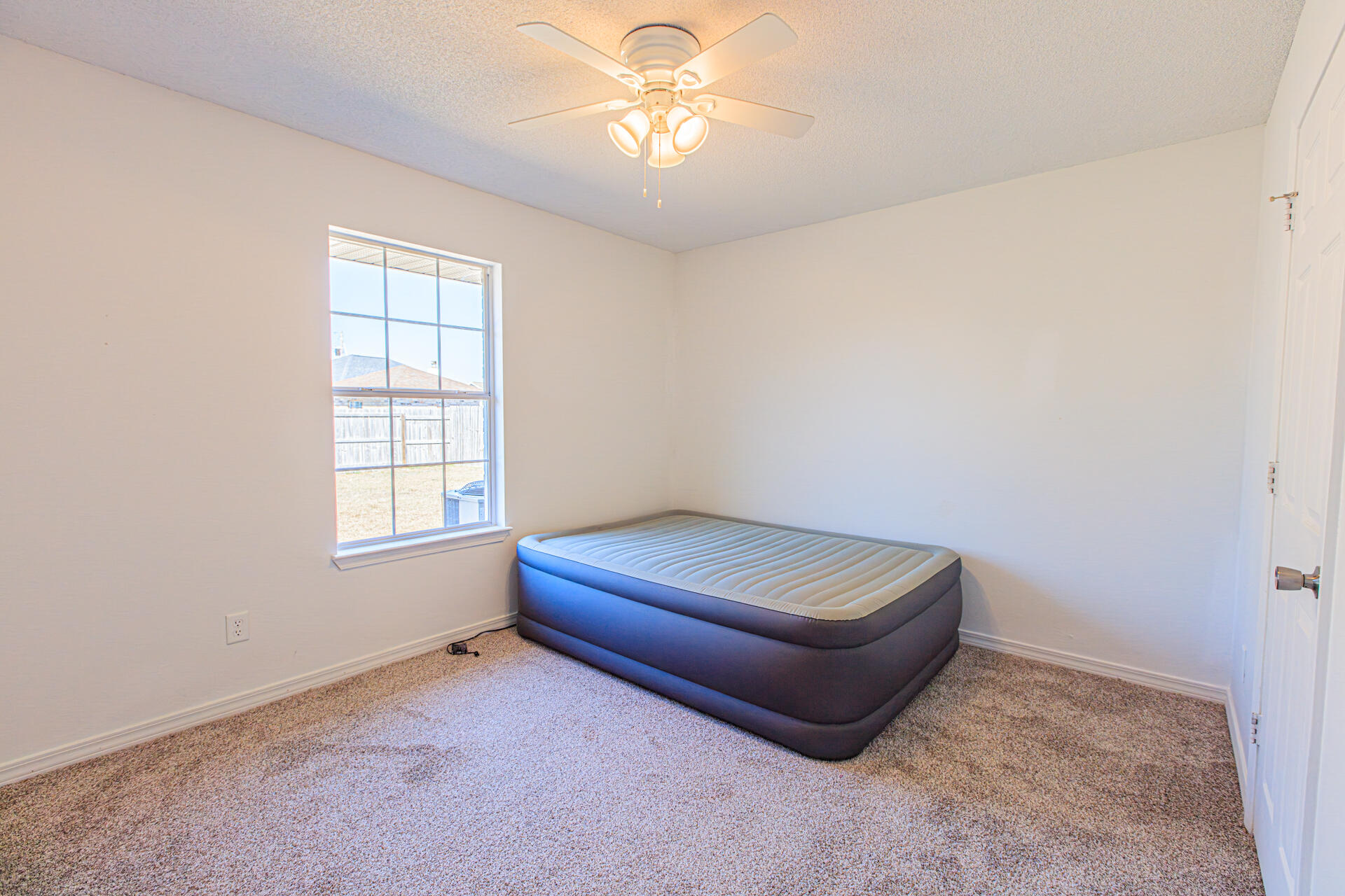 WOODRIDGE MANOR - Residential