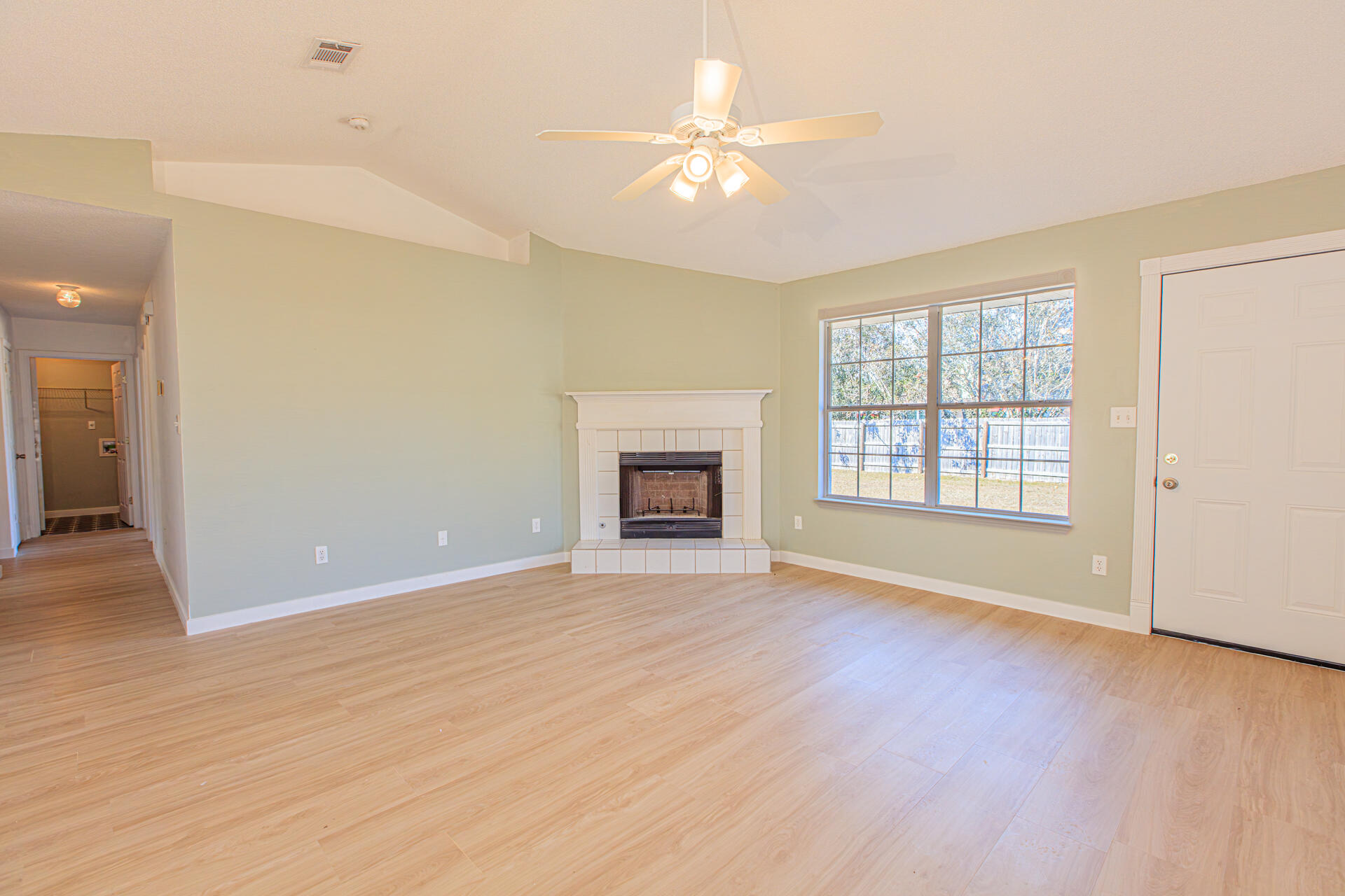 WOODRIDGE MANOR - Residential