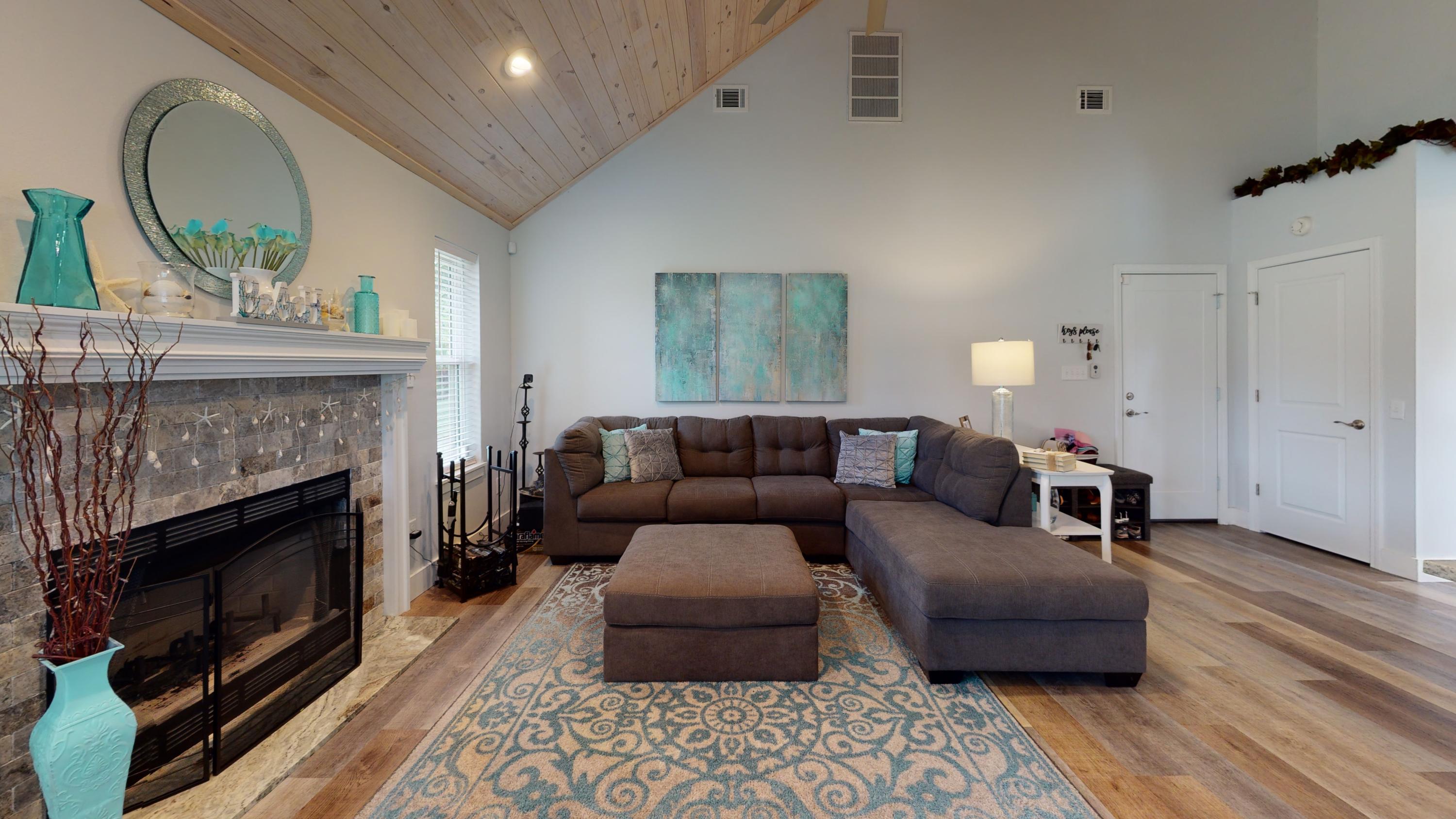 CASTELAR - Residential