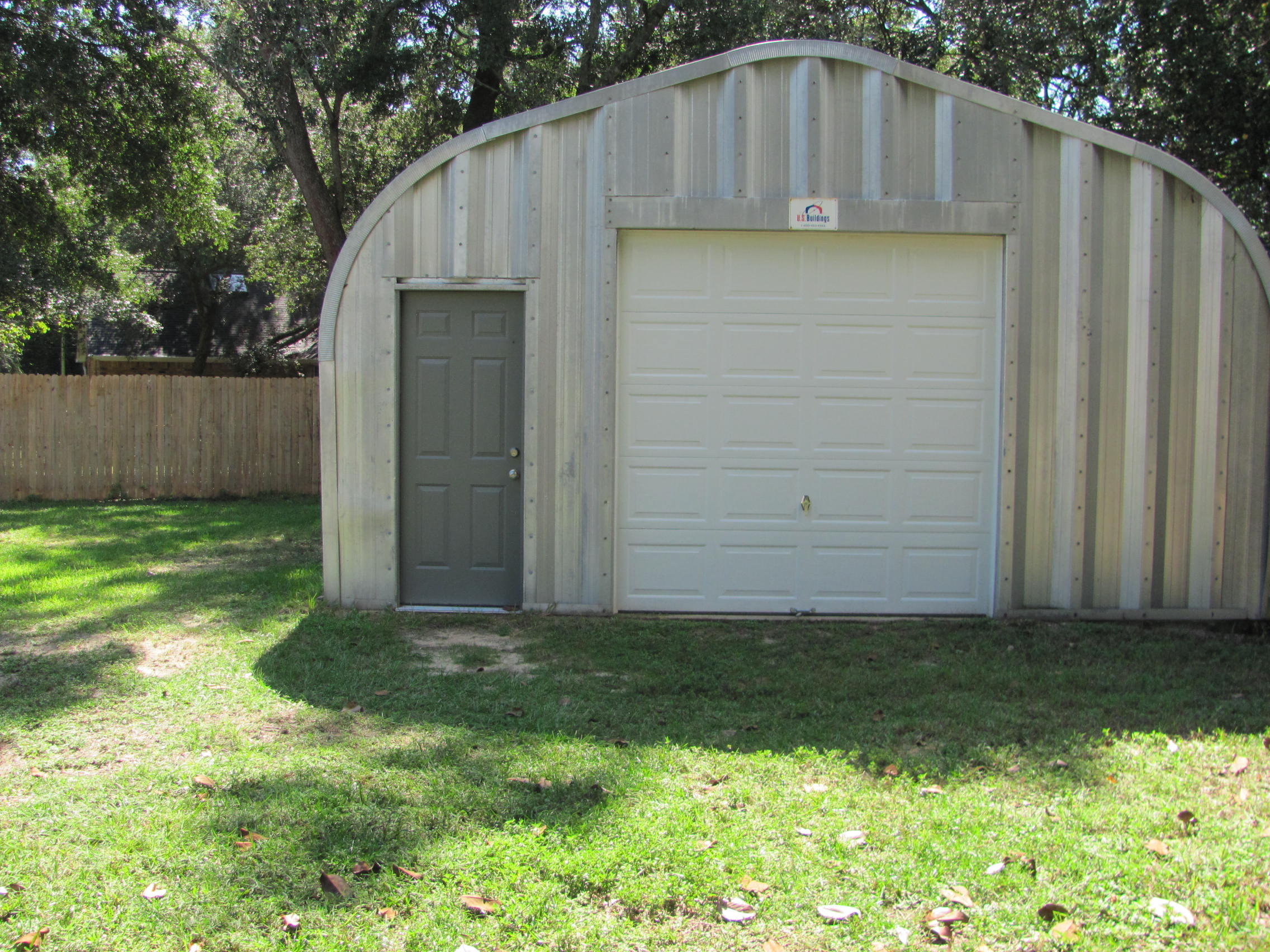 Kenwood/Chateauguay - Residential