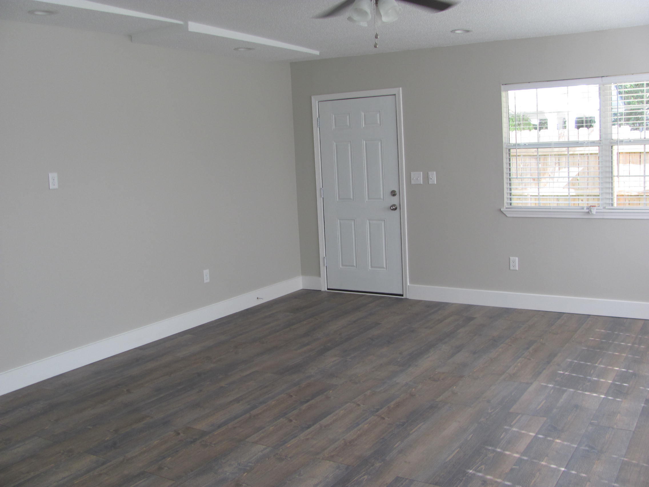 Kenwood/Chateauguay - Residential