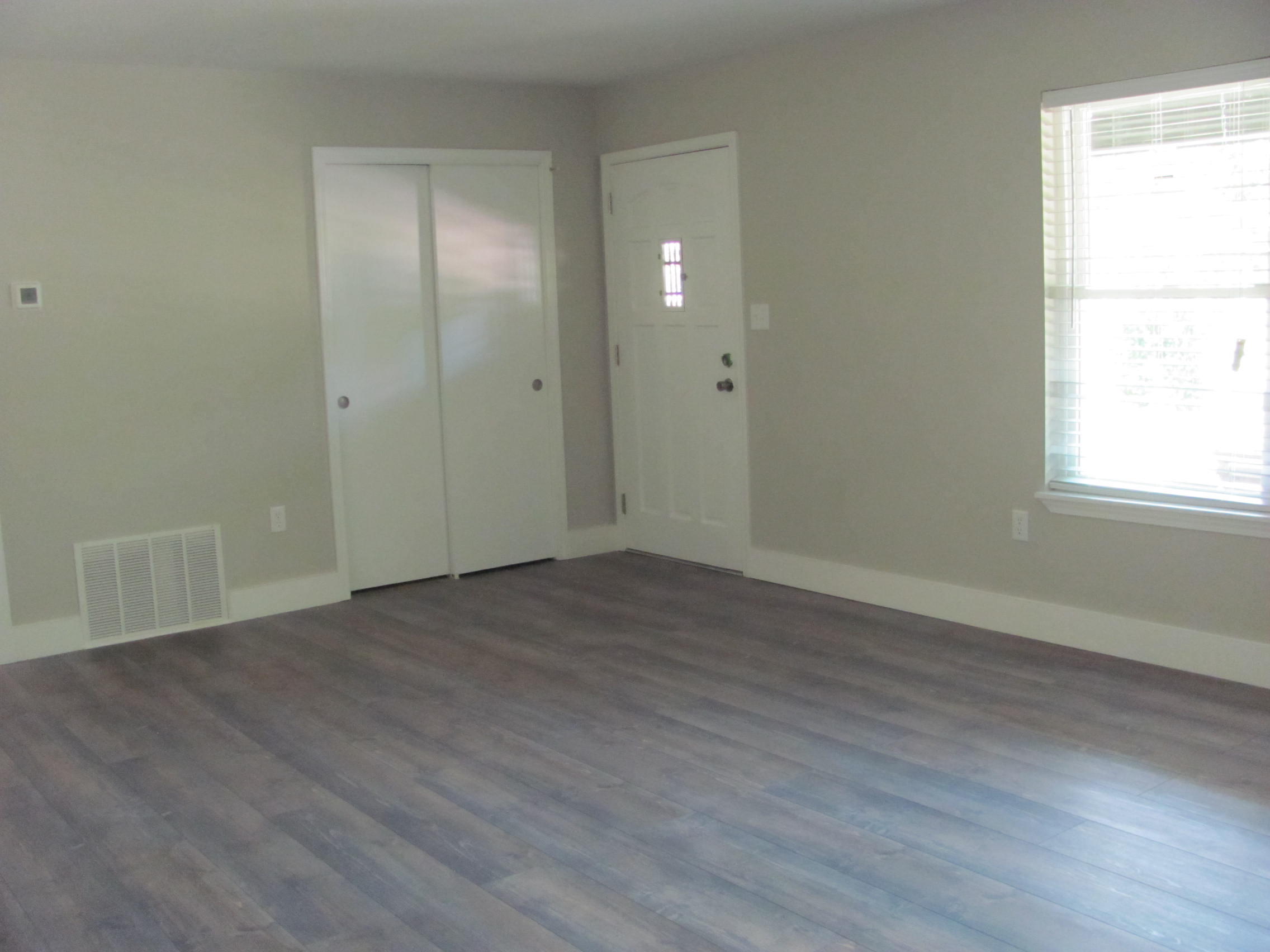 Kenwood/Chateauguay - Residential