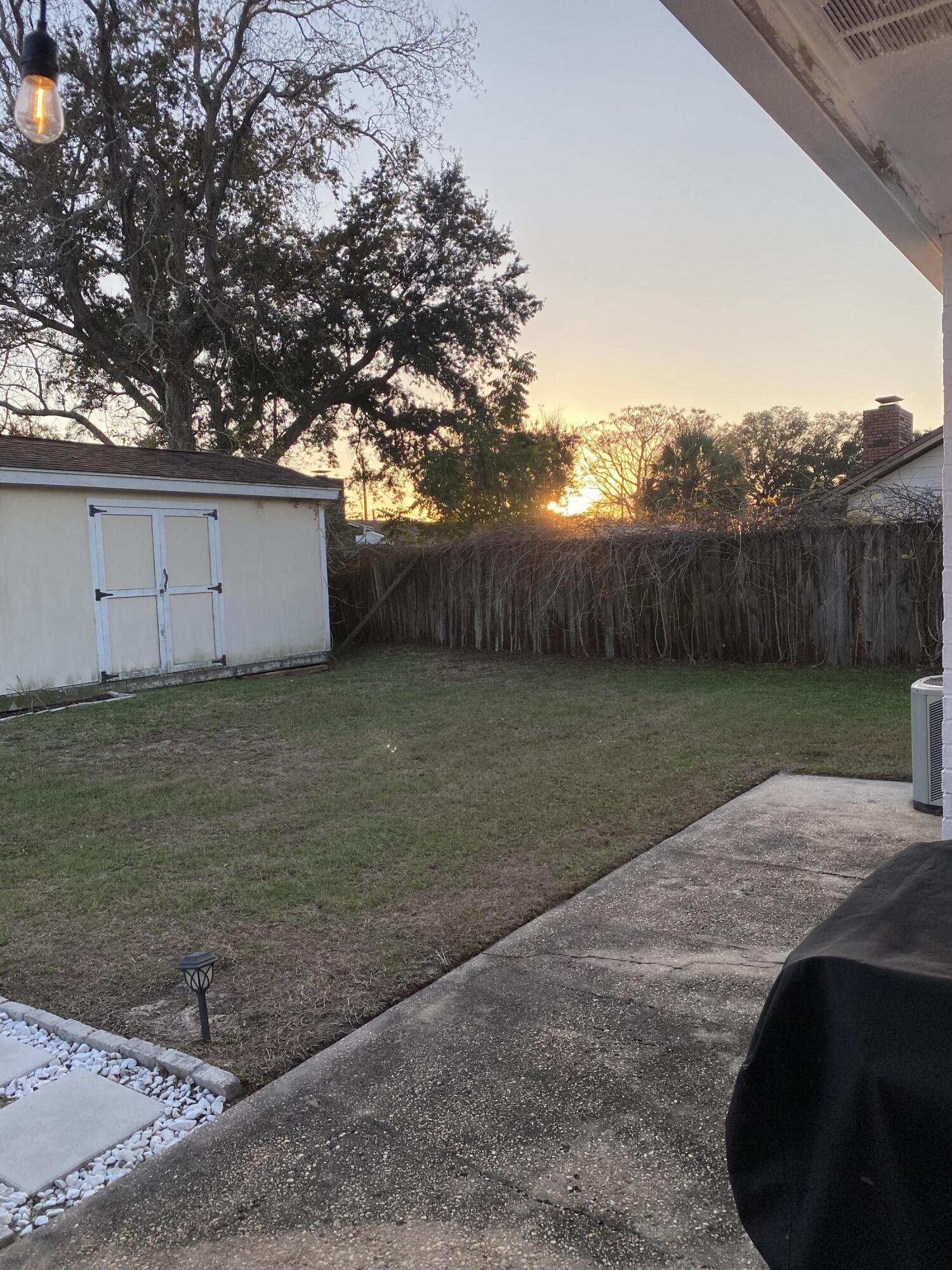 CHATEAU PRES DE LA MER - Residential