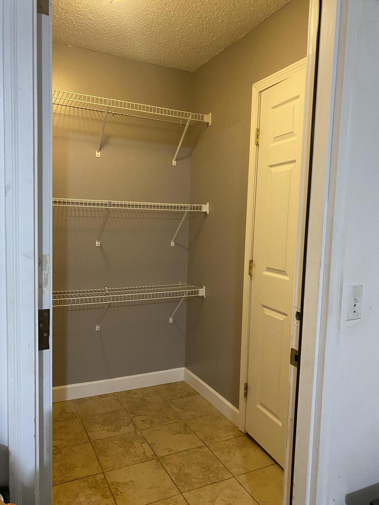 CHATEAU PRES DE LA MER - Residential