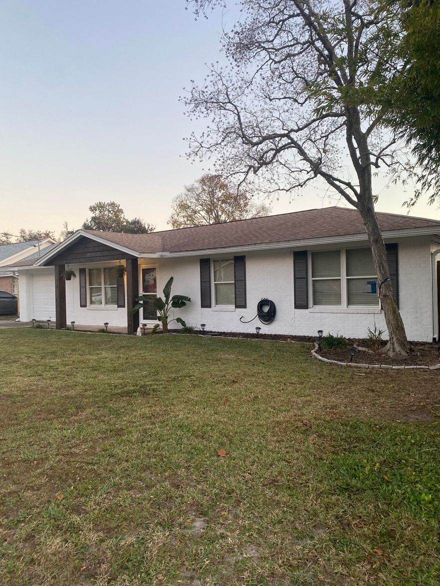 Beautiful three bedroom two bath home with updated decor and Bamboo floors with great curb appeal.  Close Enough to Hurlburt - You Can go Home for Lunch! Super close to the new Publix! Near Beaches, Shopping & Restaurants. Cute Home with a Great Backyard! Nice Inside Laundry and a Garage! Roof 2020. Buyer to verify all measurements and pertinent information.